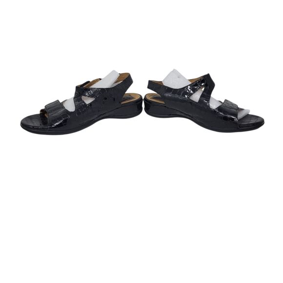 Clarks Artisan Sandals Womens size 8.5M Black Patent Leather Strappy Slingback - Picture 3 of 9